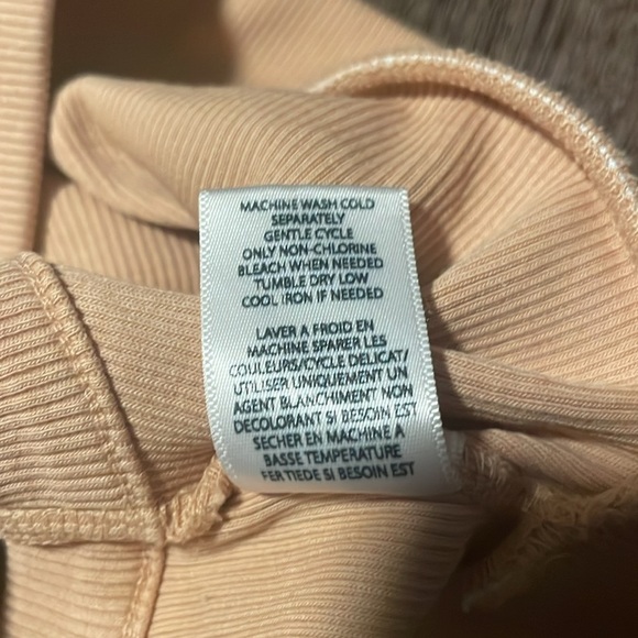 👡 NSF | tan ribbed crop top size small like new! - Picture 7 of 7